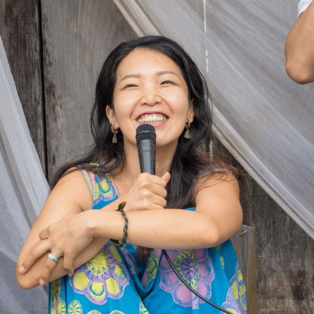 秋山 麻理恵